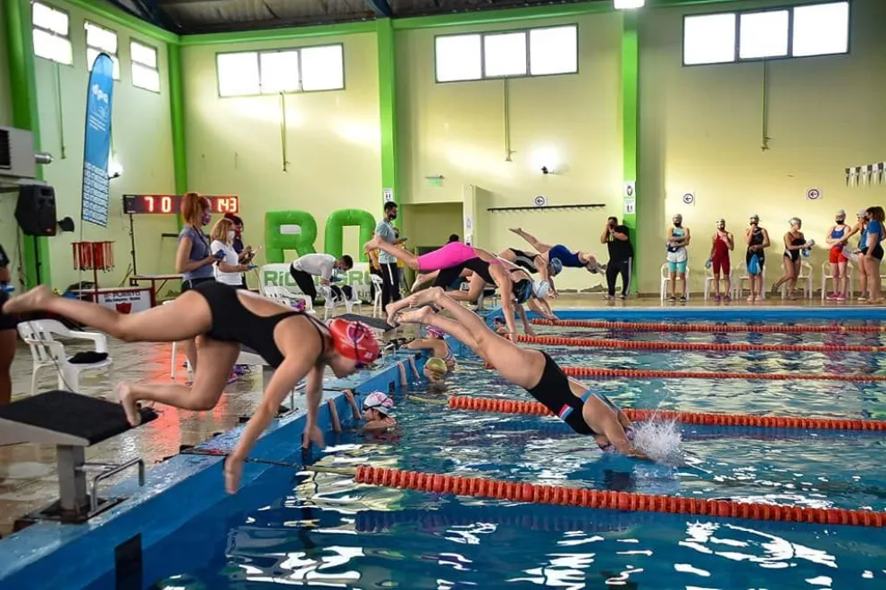 Dominio cipoleño en el Provincial de natación