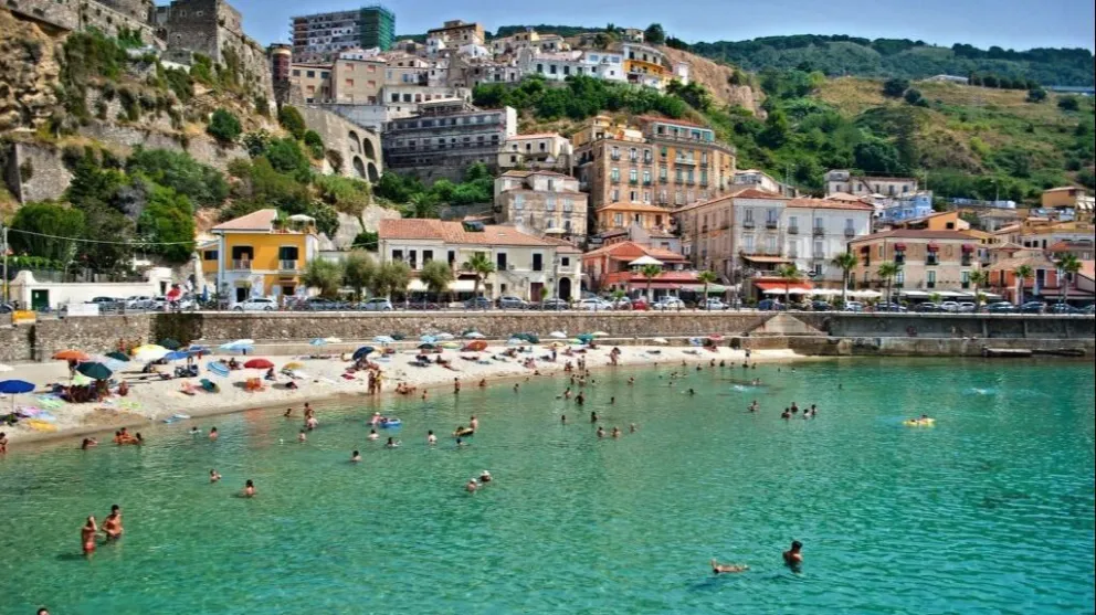 Buscan descendientes de italianos para vivir y trabajar en Calabria