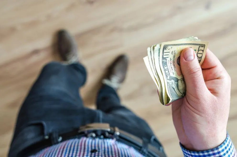 Renuevan el cupo de u$s200: ¿Quiénes no podrán comprar dólares?