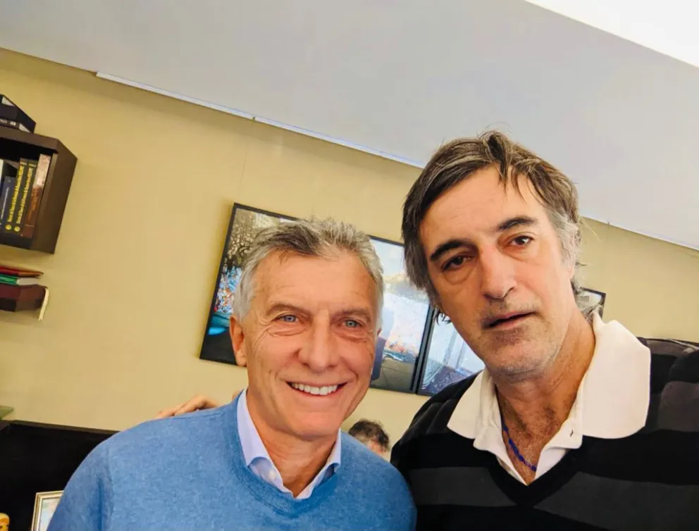 Esteban Bullrich durante una recorrida: "Me siento como en la gira de despedida"