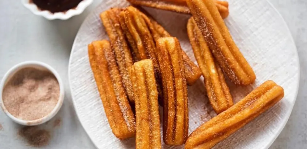 Receta súper fácil para hacer los mejores churros caseros ¡Solo con agua y harina!