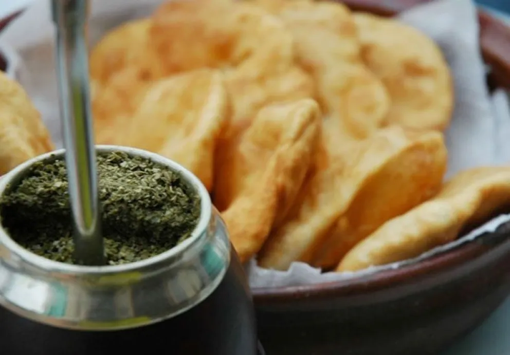 Domingo de elecciones, lluvia y tortas fritas