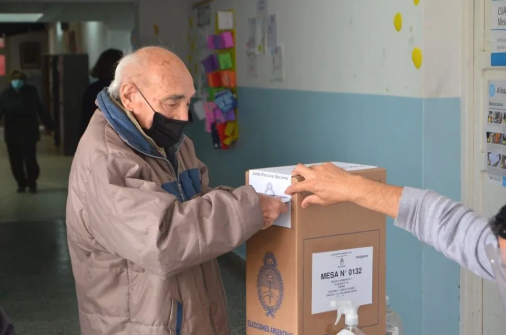 Un ejemplo: un vecino de Viedma fue a votar a los 100 años