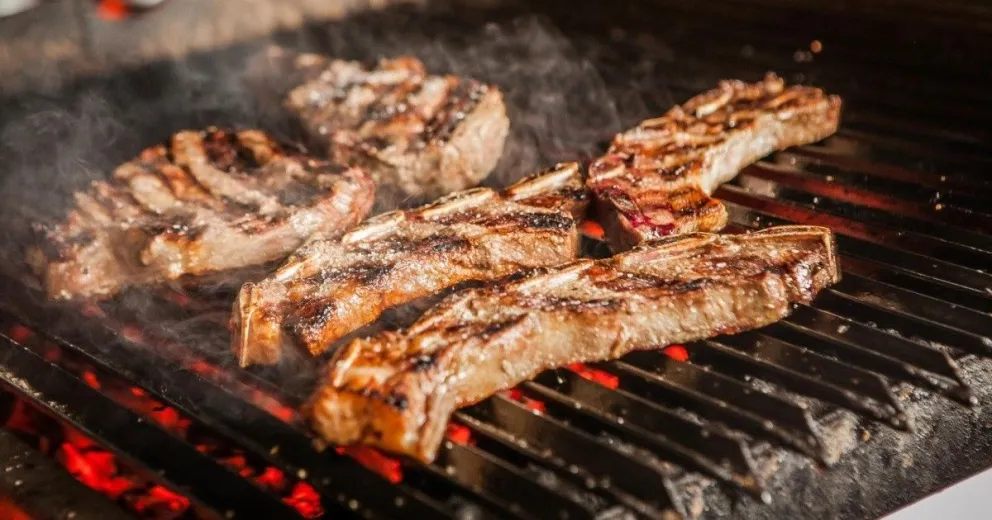 Los mejores consejos para hacer un asado con cortes de carne "low cost"