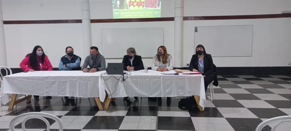 Trabajo capacita a productores del Alto Valle