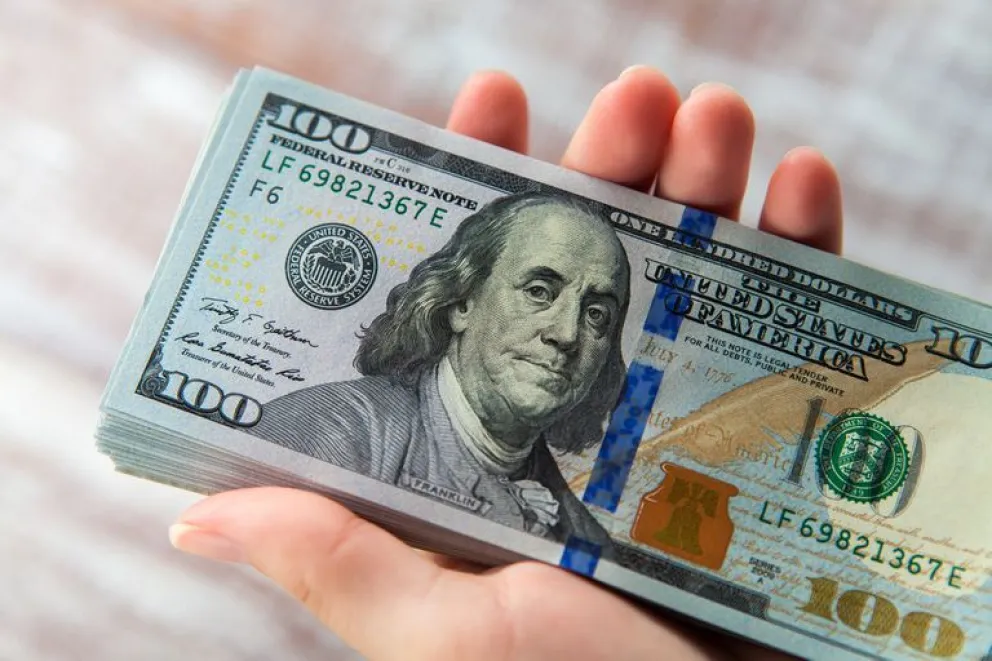 Proponen crear una moneda “que no se pueda cambiar por dólar”