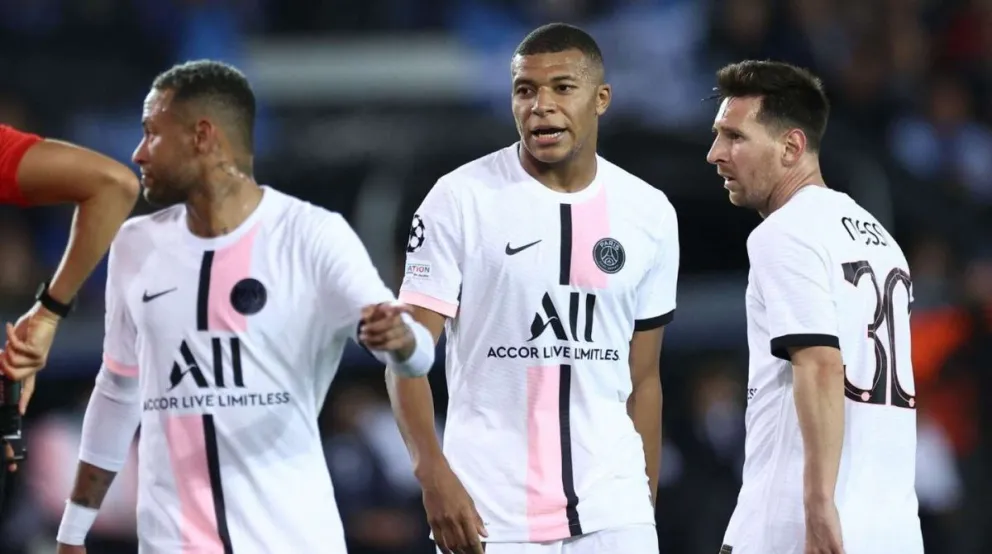 El PSG de Messi y sus figuras decepcionaron en el debut en la Champions