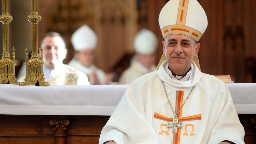 Duro mensaje de un arzobispo cercano al papa: “Presidente queda poco tiempo”
