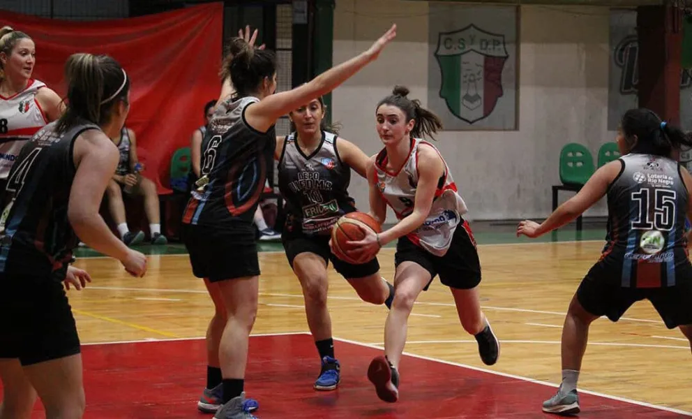 Las chicas copan la cancha del Depo durante todo el fin de semana