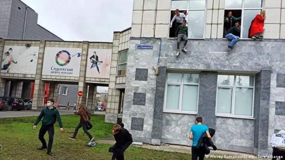 Rusia: estudiante mató a tiros a ocho personas en un campus universitario