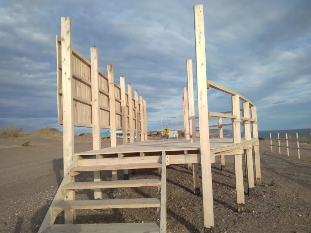 El mirador de Bahía Creek está en completo estado de abandono