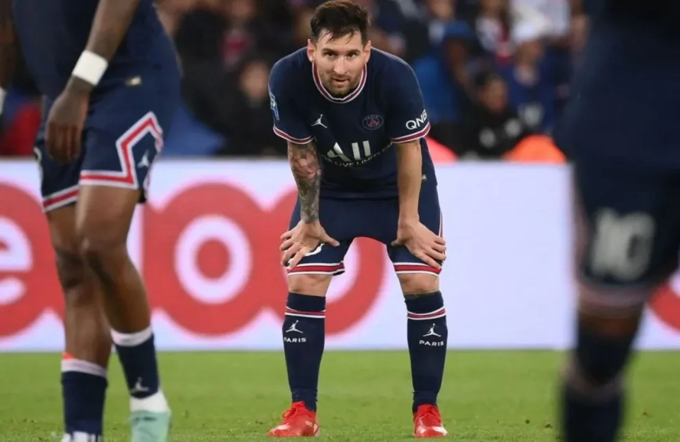 Preocupación en PSG: El momento que las cámaras captaron la lesión de Messi