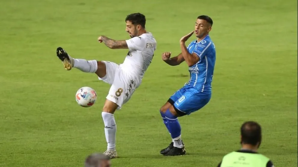 Racing y Godoy Cruz se enfrentan por un pase a los cuartos de final de la Copa Argentina: hora y TV