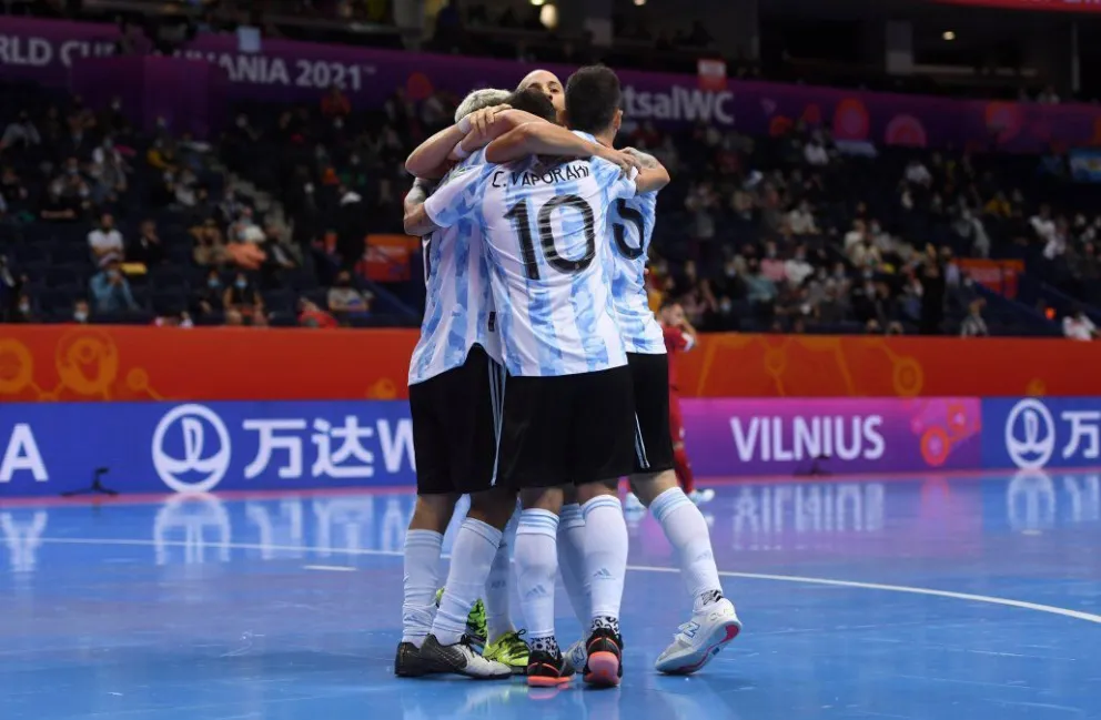 Agenda deportiva: Argentina busca el pase a cuartos en el Mundial de futsal