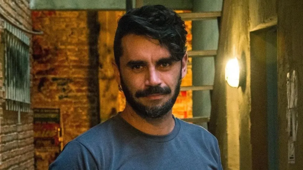 Harto de las críticas a la nueva tira de ficción, Gonzalo Heredia respondió