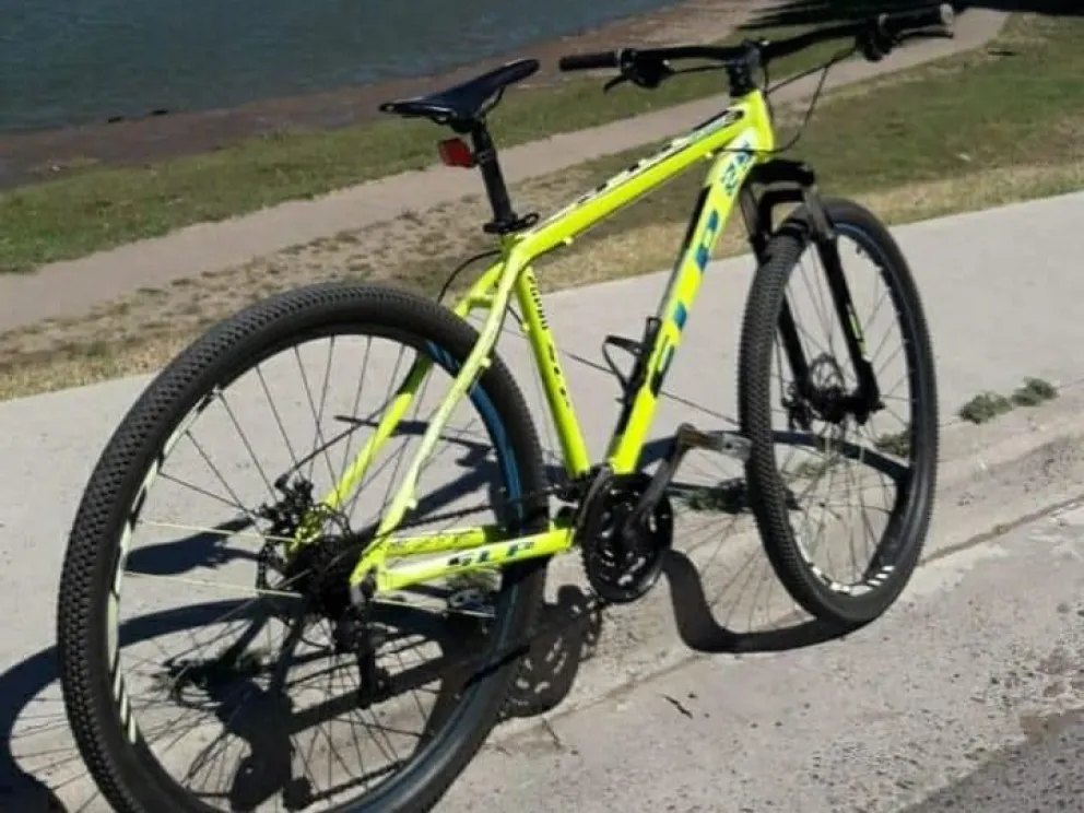 Un puente se convirtió en una guarida de delincuentes