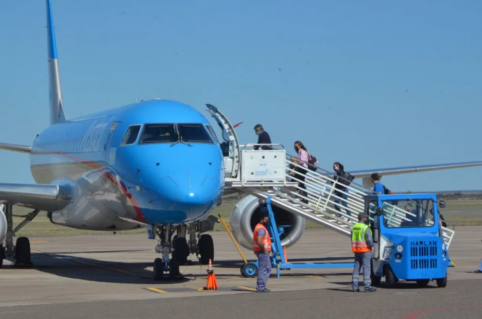 Escándalo en un vuelo de Aeroparque a Viedma 