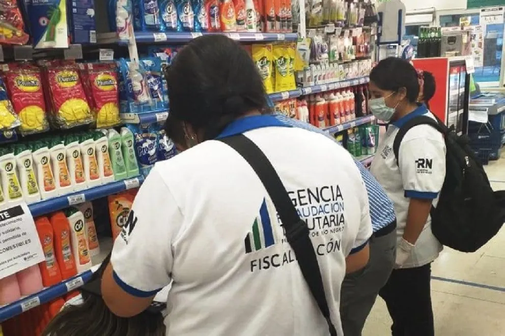 Vigilan de cerca precios de supermercados y la mercadería en tránsito