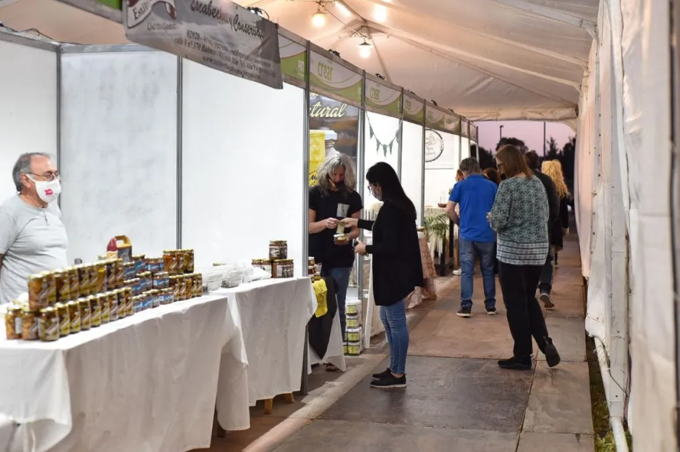Comenzó con buenos augurios la Fiesta Provincial de los Frutos Secos 