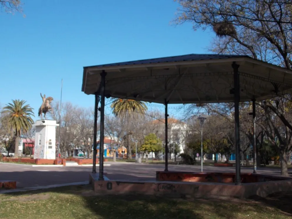 Concentraran en la Glorieta de la plaza San Martin de Viedma. Foto: archivo de NoticiasNet. 