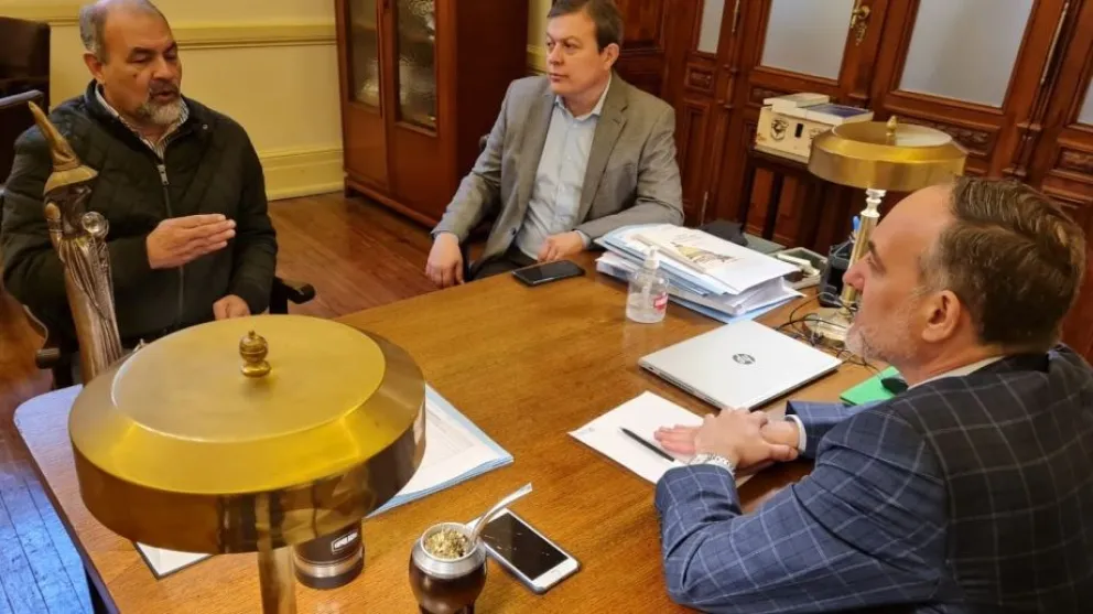 Torres quiere más presupuesto para la Universidad Nacional de Río Negro