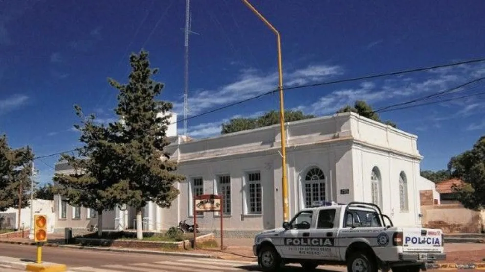 Robaron, fueron descubiertos y tuvo que intervenir la policía para que no sean golpeados