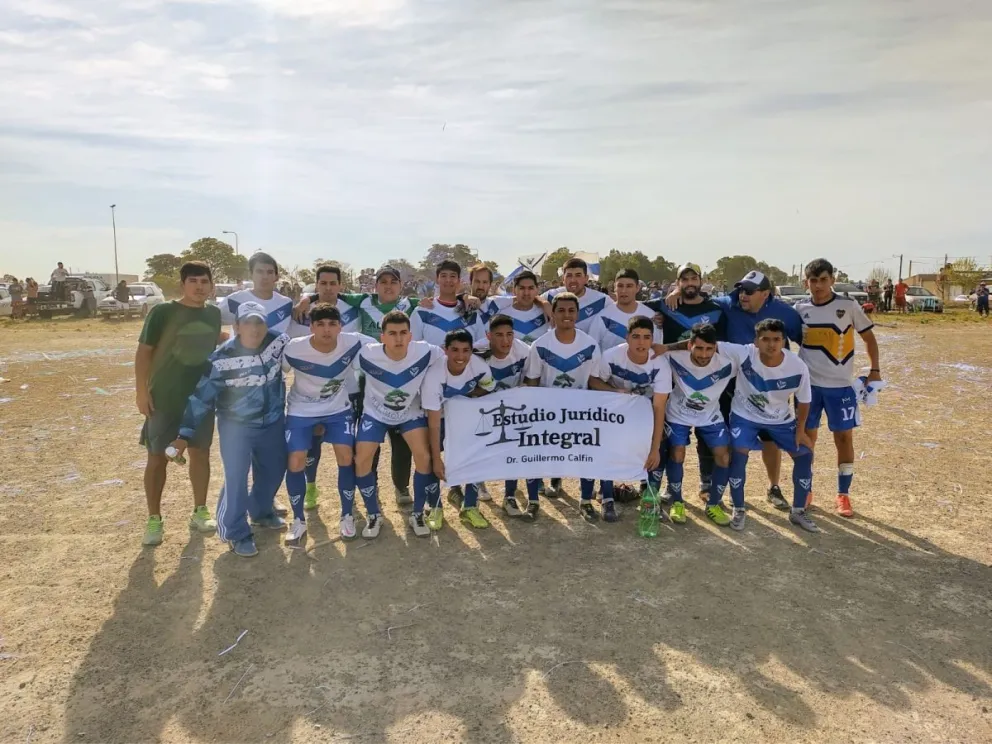 Villa Linch tuvo doble festejo en el clásico del barrial maragato