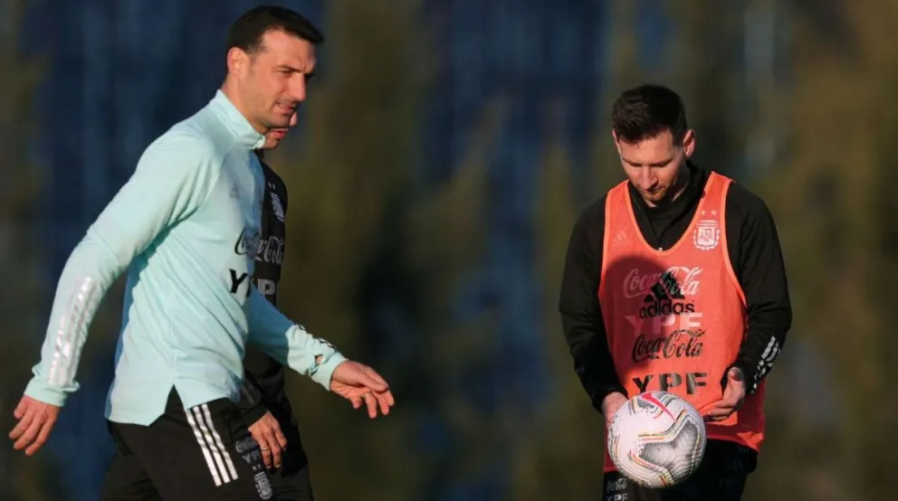 Eliminatorias: Conocé la lista de convocados por Scaloni para la triple fecha