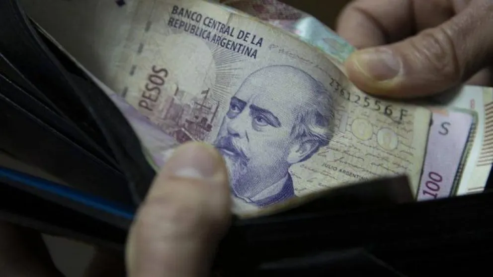 Se oficializó el aumento del Salario Mínimo, Vital y Móvil: ¿Cómo serán las subas?