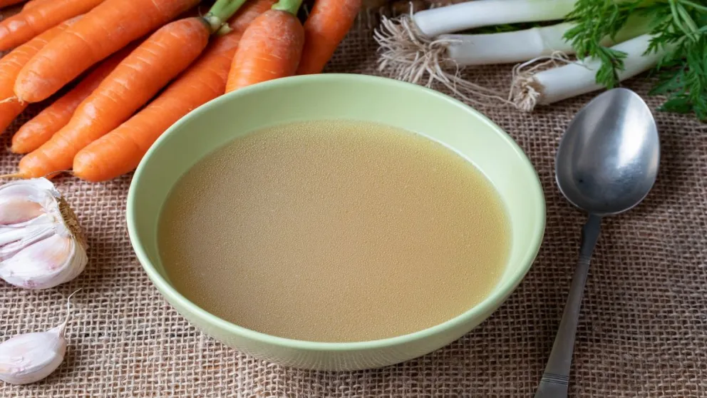 Caldo de huesos: un súper alimento y muy fácil de preparar  