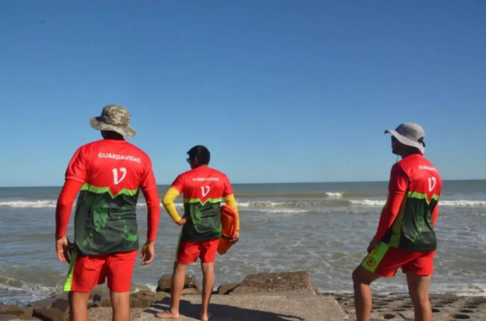 Exigen ampliar la edad límite para ser guardavidas