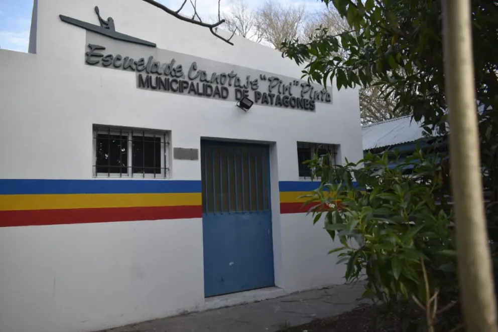 "Que siga el cartel con el nombre de Pinta contradice los tratados internacionales”