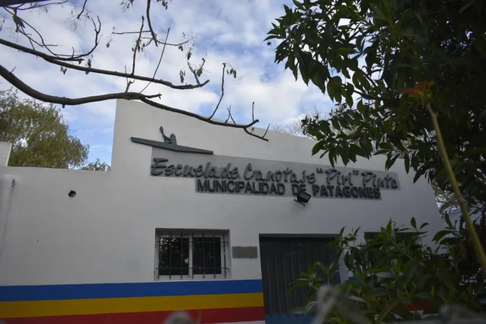 Supresión de nombre de la escuela de canotaje, sobreseimiento y el papel de los concejales