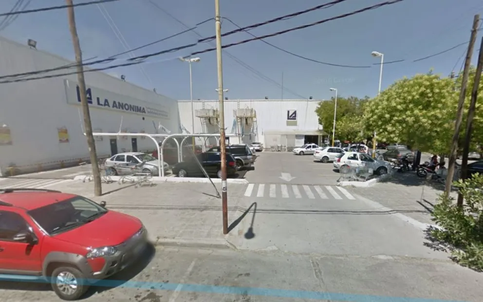 Robo de bicicleta: la dejó con candado en La Anónima y cuando salió ya no estaba