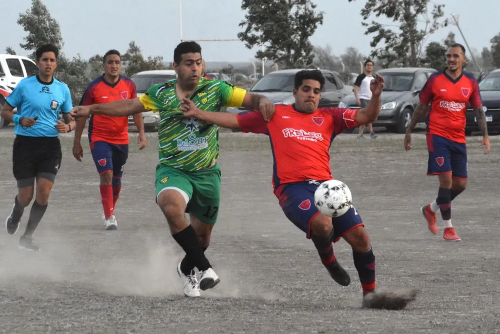 Sábado de semifinales en el fútbol de veteranos