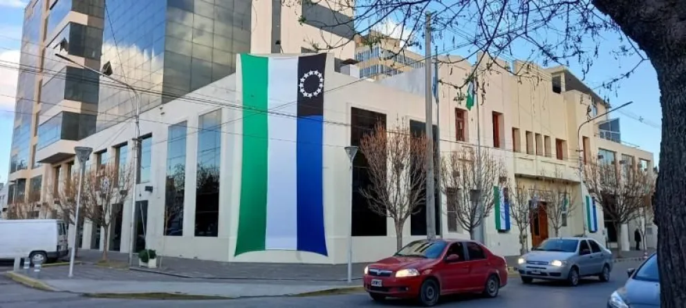 Hay un motivo por el cual la Legislatura se vistió con los colores de la bandera