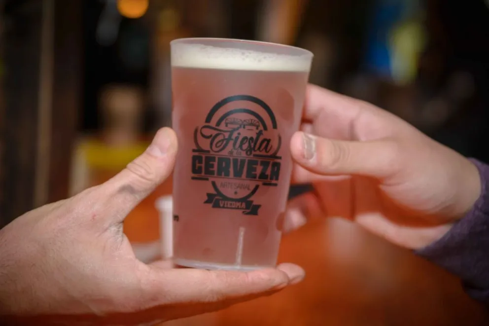 Las cervezas artesanales cada vez son más elegidas por los viedmenses