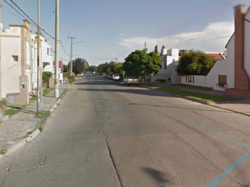 Allanamiento en Viedma: la Brigada busca a un hombre que cometió varios delitos