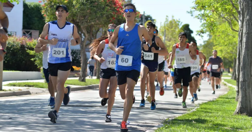 Los master comenzaron a prepararse para el Nacional de mayo en Viedma