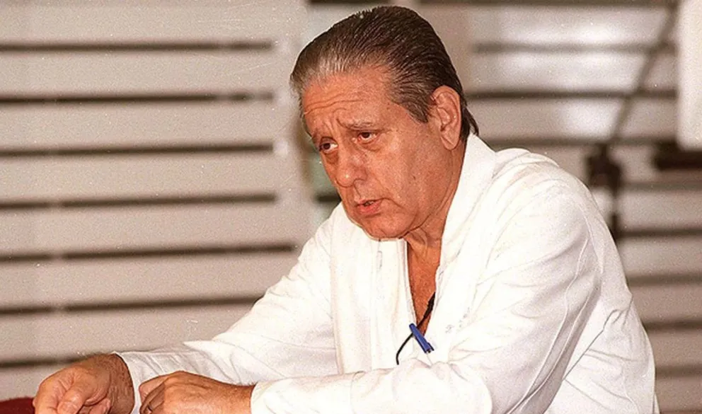 René Favaloro: una productora ya trabaja en una serie sobre la vida del cirujano 