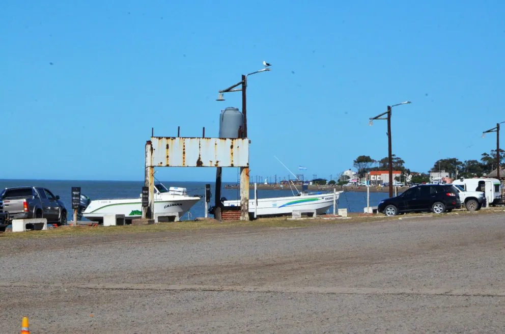 Bahía San Blas ofrece pesca y alojamientos acordes a la situación económica del país