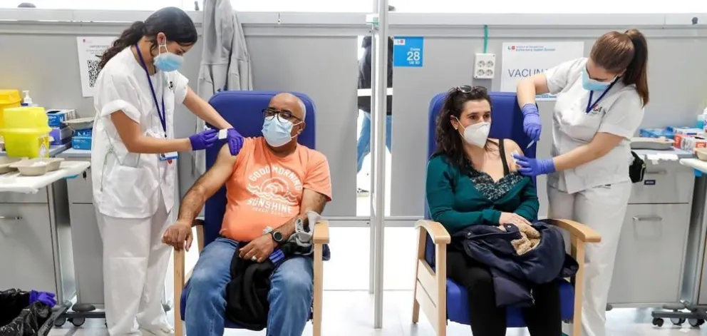 Vizzotti no descartó una tercera dosis: "Estamos evaluando un refuerzo de todas las vacunas"