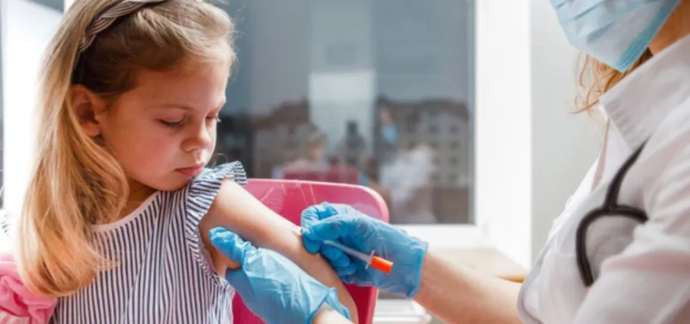 Miles de niños en todo el país recibieron su primera vacuna contra el Covid-19 
