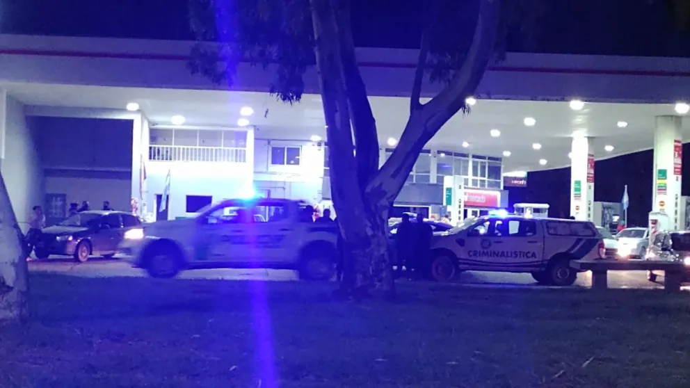 Fueron a buscar un arma y no tenían nada, pero le secuestraron el auto