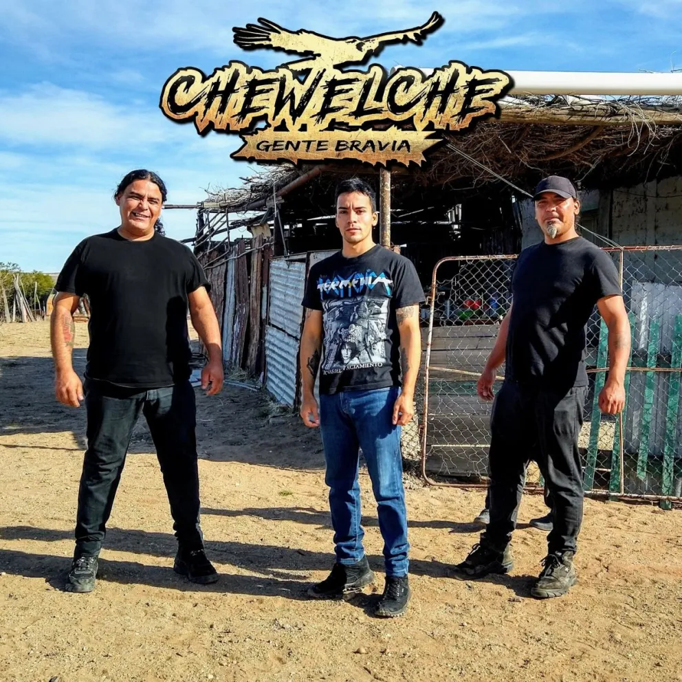 Chewelche y Voltios se presentan este viernes al aire libre en el barrio Guido