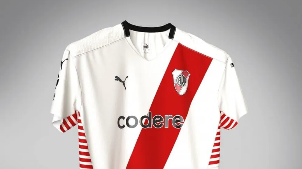 Propuesta formal: Puma ofertó y reavivó la puja con Adidas por la camiseta de River