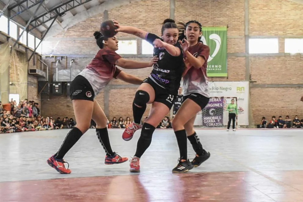 Viedma se llena de handabll y futsal: este fin de semana se juega un provincial y un regional