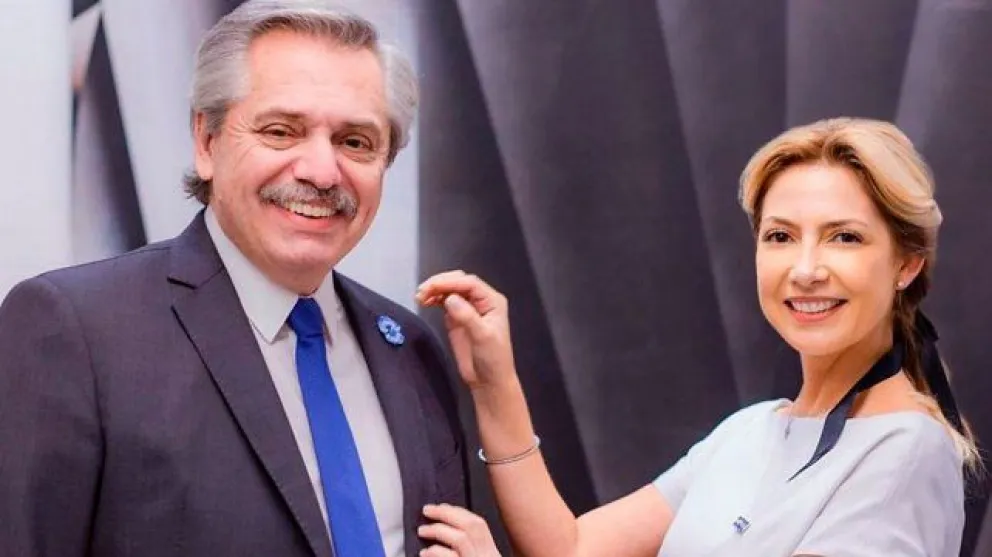 En el día de la madre, el presidente anunció que esperan un varón con Fabiola Yáñez
