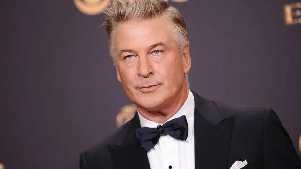El actor Alec Baldwin mató por accidente a una mujer durante un rodaje