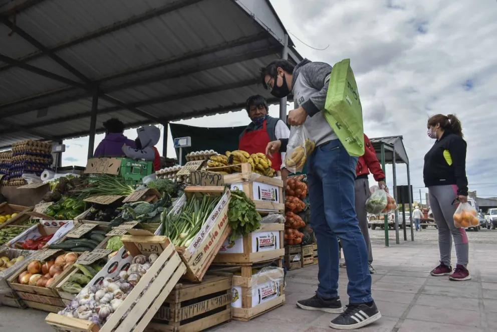 Feria de Frutas y Verduras de Viedma. 